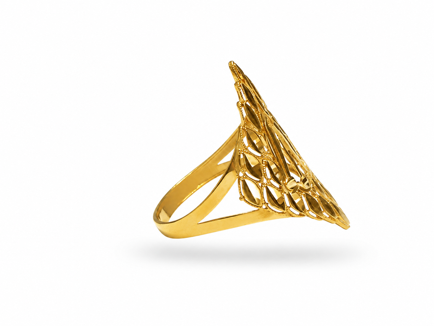 The Lattice Ring