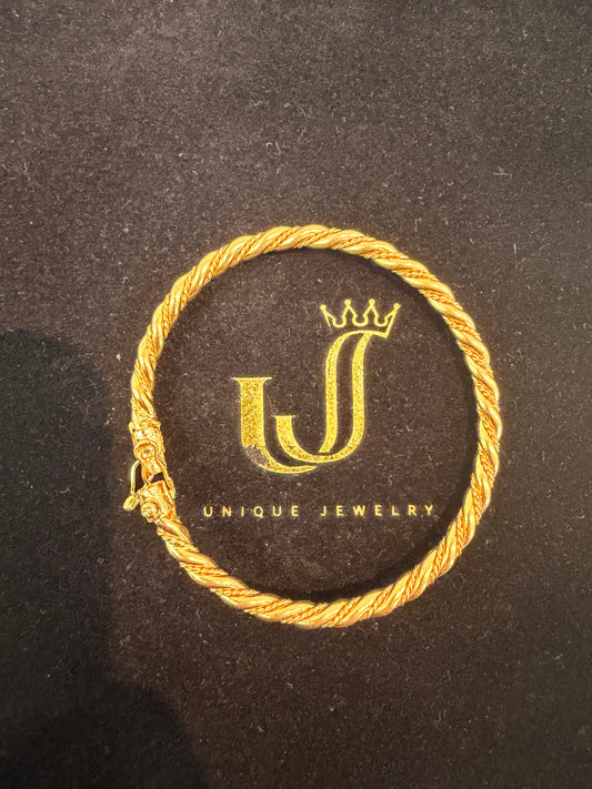 Twisted Bracelet
